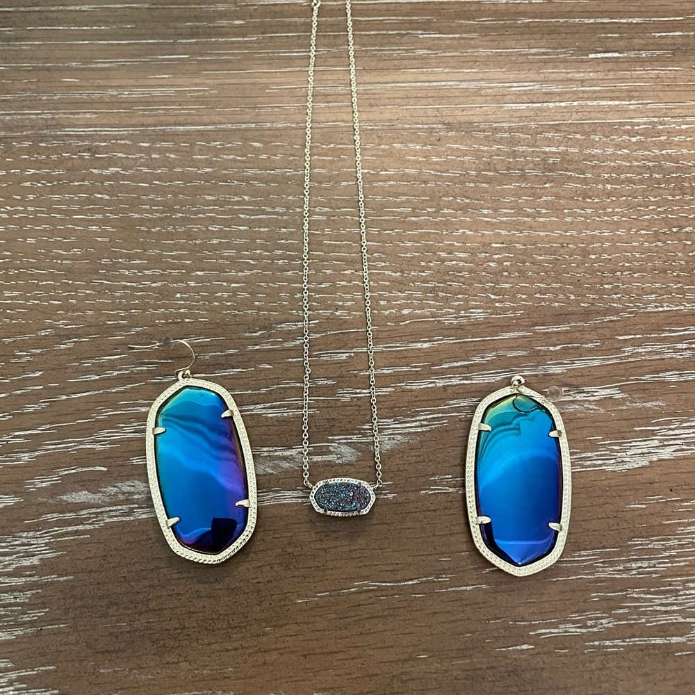 *RARE* Kendra Scott